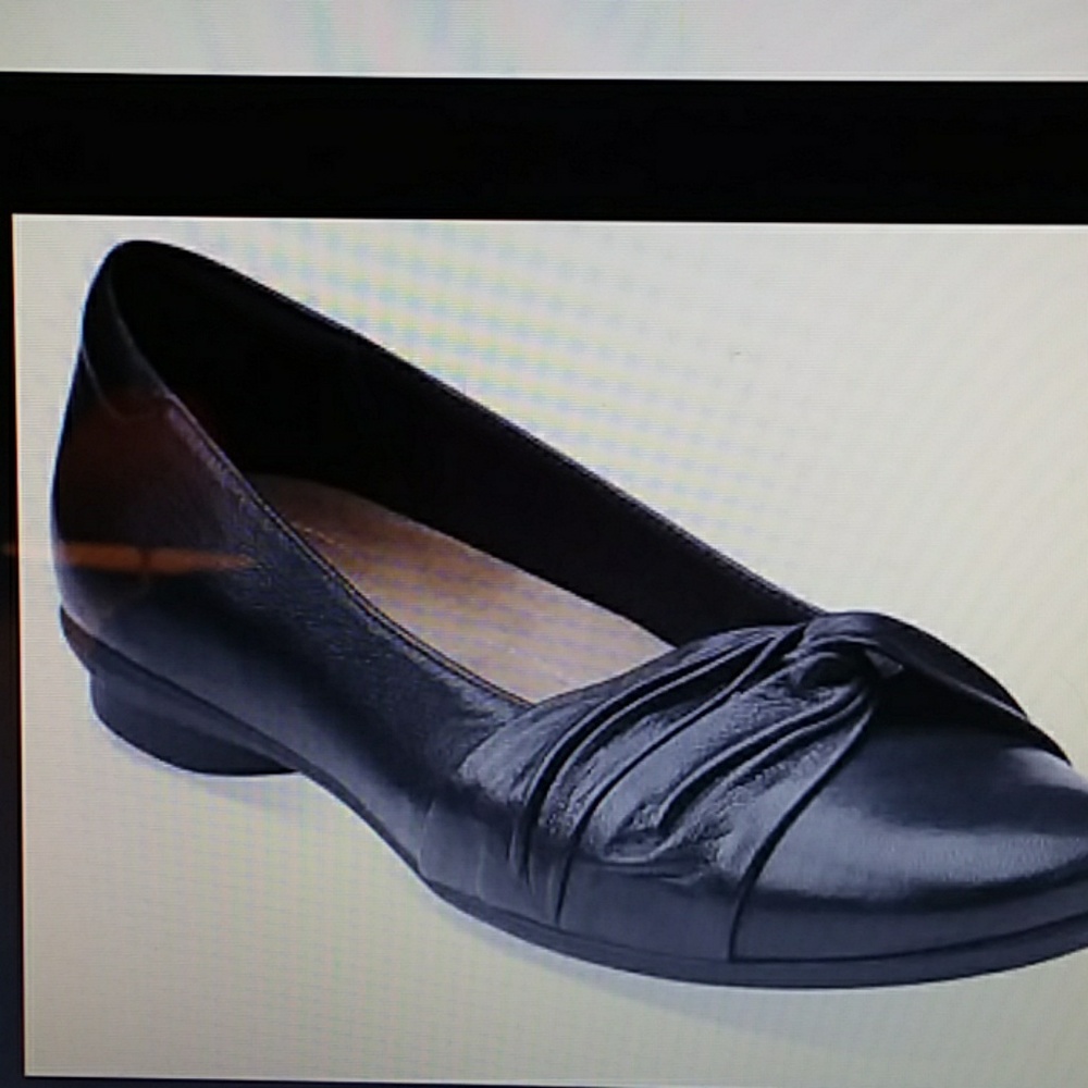 Women's Clarks artsian shoes